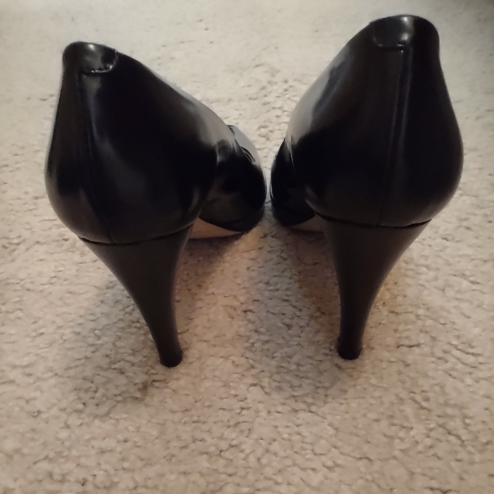 Faconnable Leather Dress Pumps Size 9N - Picture 5 of 8
